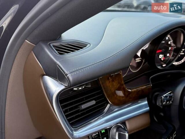 Черный Порше Панамера, объемом двигателя 2.89 л и пробегом 107 тыс. км за 58900 $, фото 35 на Automoto.ua