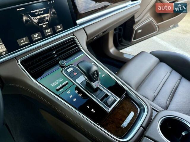 Черный Порше Панамера, объемом двигателя 2.89 л и пробегом 107 тыс. км за 58900 $, фото 42 на Automoto.ua