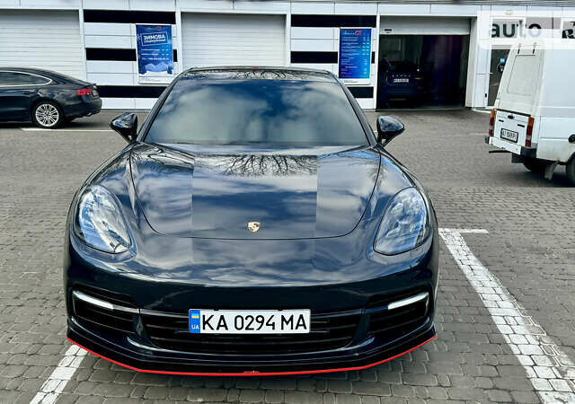 Чорний Порше Panamera, об'ємом двигуна 3 л та пробігом 100 тис. км за 57000 $, фото 1 на Automoto.ua