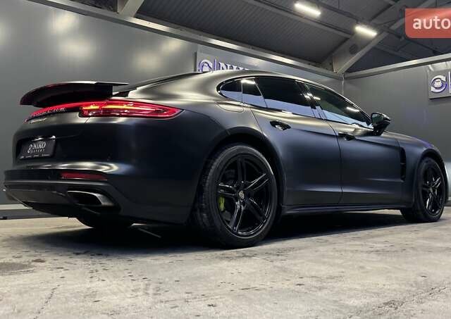 Черный Порше Панамера, объемом двигателя 3 л и пробегом 109 тыс. км за 53000 $, фото 12 на Automoto.ua
