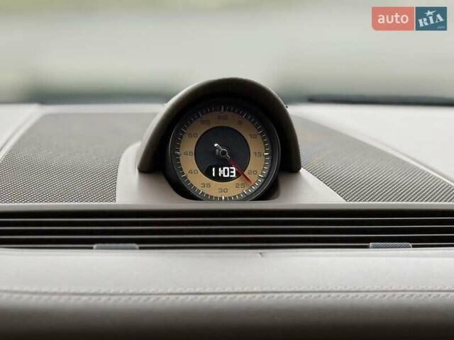 Чорний Порше Panamera, об'ємом двигуна 2.89 л та пробігом 85 тис. км за 77999 $, фото 83 на Automoto.ua