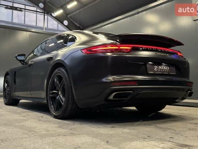 Черный Порше Панамера, объемом двигателя 3 л и пробегом 109 тыс. км за 53000 $, фото 10 на Automoto.ua