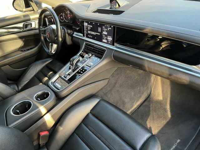 Черный Порше Панамера, объемом двигателя 2.9 л и пробегом 82 тыс. км за 58700 $, фото 11 на Automoto.ua