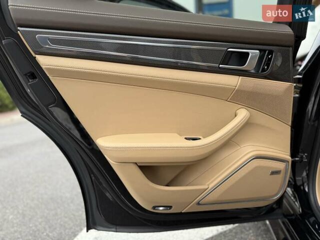 Чорний Порше Panamera, об'ємом двигуна 2.89 л та пробігом 85 тис. км за 77999 $, фото 60 на Automoto.ua