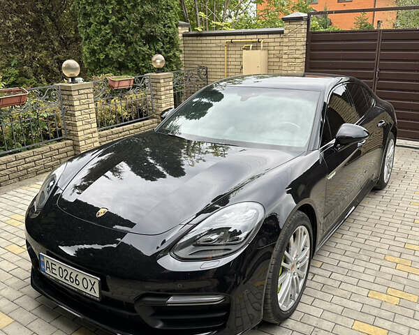 Чорний Порше Panamera, об'ємом двигуна 2.89 л та пробігом 41 тис. км за 83000 $, фото 11 на Automoto.ua