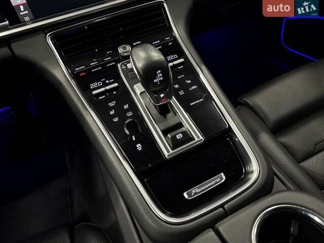 Черный Порше Панамера, объемом двигателя 3 л и пробегом 109 тыс. км за 53000 $, фото 32 на Automoto.ua