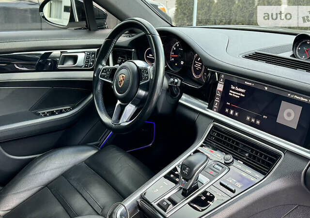 Чорний Порше Panamera, об'ємом двигуна 3 л та пробігом 100 тис. км за 57000 $, фото 14 на Automoto.ua