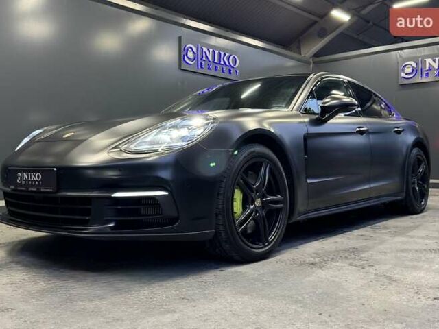 Черный Порше Панамера, объемом двигателя 3 л и пробегом 109 тыс. км за 53000 $, фото 1 на Automoto.ua