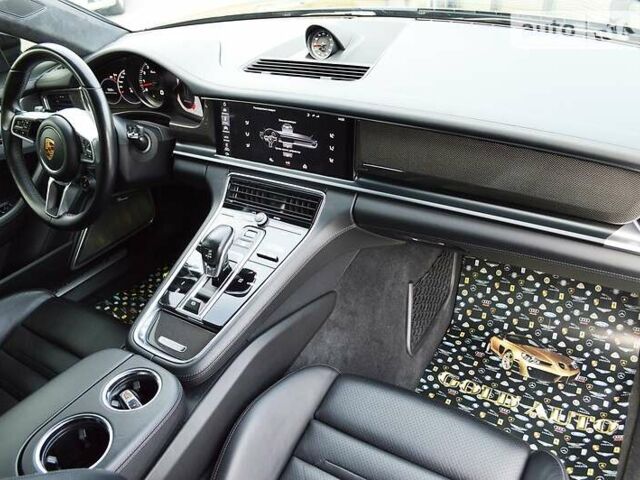 Чорний Порше Panamera, об'ємом двигуна 4 л та пробігом 159 тис. км за 77500 $, фото 40 на Automoto.ua