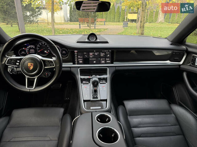 Порше Panamera 2017 у Києві на Automoto.ua Чорний Порше Panamera, об'ємом двигуна 2.89 л та пробігом 105 тис. км за 60000 $, фото 9 на Automoto.ua