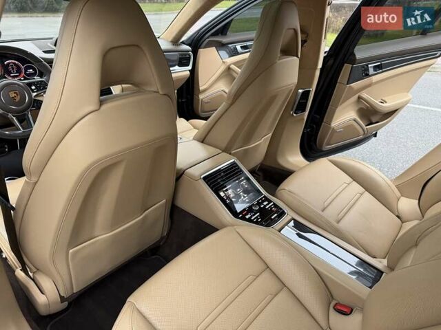 Чорний Порше Panamera, об'ємом двигуна 2.89 л та пробігом 85 тис. км за 77999 $, фото 65 на Automoto.ua