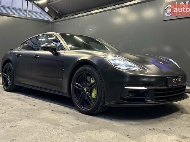 Черный Порше Панамера, объемом двигателя 3 л и пробегом 109 тыс. км за 53000 $, фото 16 на Automoto.ua