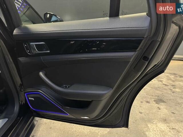 Черный Порше Панамера, объемом двигателя 3 л и пробегом 109 тыс. км за 53000 $, фото 37 на Automoto.ua