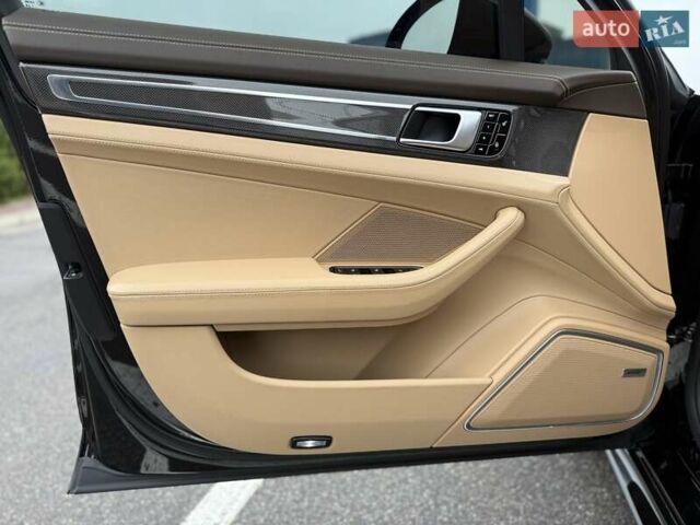 Чорний Порше Panamera, об'ємом двигуна 2.89 л та пробігом 85 тис. км за 77999 $, фото 67 на Automoto.ua