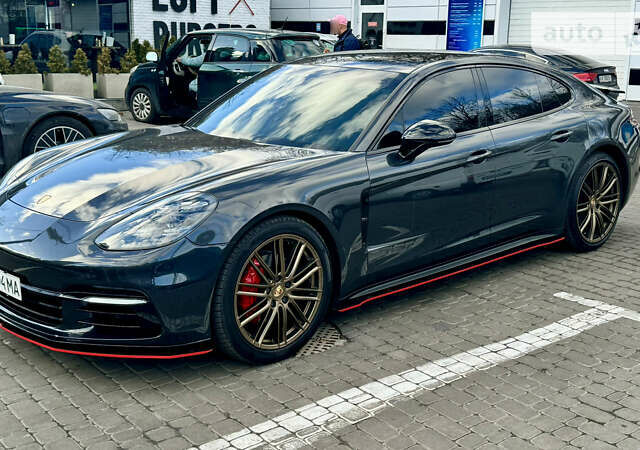 Чорний Порше Panamera, об'ємом двигуна 3 л та пробігом 100 тис. км за 57000 $, фото 19 на Automoto.ua