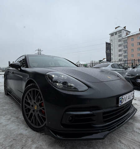 Черный Порше Панамера, объемом двигателя 2.89 л и пробегом 114 тыс. км за 57000 $, фото 12 на Automoto.ua