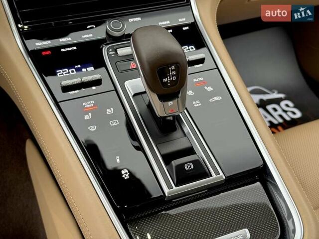 Чорний Порше Panamera, об'ємом двигуна 2.89 л та пробігом 85 тис. км за 77999 $, фото 81 на Automoto.ua