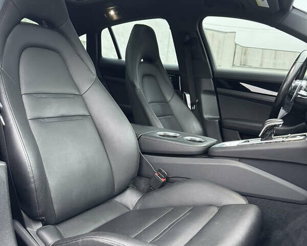 Черный Порше Панамера, объемом двигателя 2.9 л и пробегом 178 тыс. км за 49000 $, фото 32 на Automoto.ua