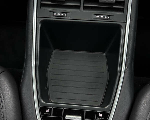 Черный Порше Панамера, объемом двигателя 2.9 л и пробегом 178 тыс. км за 49000 $, фото 34 на Automoto.ua