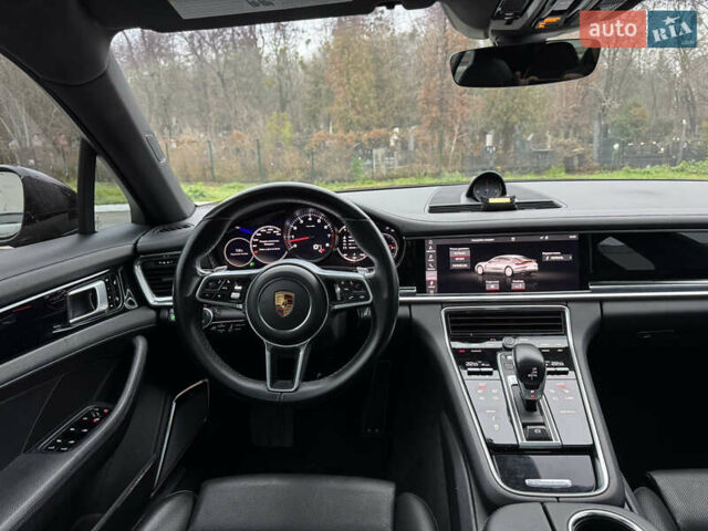 Черный Порше Панамера, объемом двигателя 2.9 л и пробегом 178 тыс. км за 49000 $, фото 24 на Automoto.ua