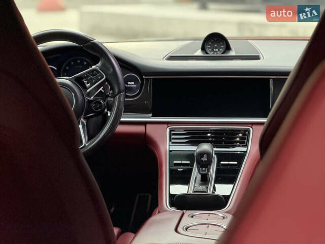 Черный Порше Панамера, объемом двигателя 2.89 л и пробегом 123 тыс. км за 67990 $, фото 24 на Automoto.ua