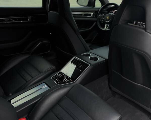 Черный Порше Панамера, объемом двигателя 4 л и пробегом 90 тыс. км за 60000 $, фото 6 на Automoto.ua