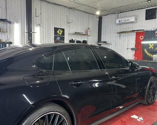 Порше Панамера 2018 в Днепре (Днепропетровске) на Automoto.ua Черный Порше Панамера, объемом двигателя 2.9 л и пробегом 90 тыс. км за 72000 $, фото 17 на Automoto.ua