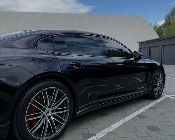 Черный Порше Панамера, объемом двигателя 4 л и пробегом 90 тыс. км за 60000 $, фото 5 на Automoto.ua