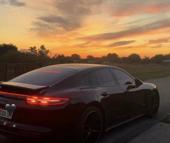 Порше Панамера 2018 в Днепре (Днепропетровске) на Automoto.ua Черный Порше Панамера, объемом двигателя 2.9 л и пробегом 90 тыс. км за 72000 $, фото 2 на Automoto.ua