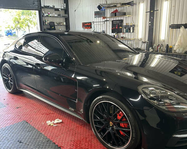 Порше Панамера 2018 в Днепре (Днепропетровске) на Automoto.ua Черный Порше Панамера, объемом двигателя 2.9 л и пробегом 90 тыс. км за 72000 $, фото 16 на Automoto.ua