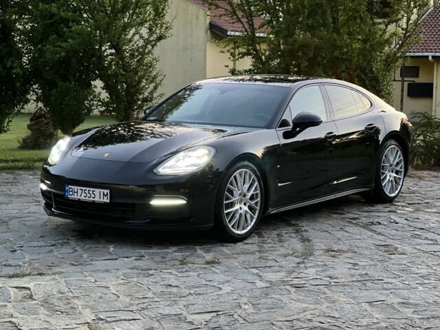 Чорний Порше Panamera, об'ємом двигуна 3 л та пробігом 1 тис. км за 61000 $, фото 1 на Automoto.ua