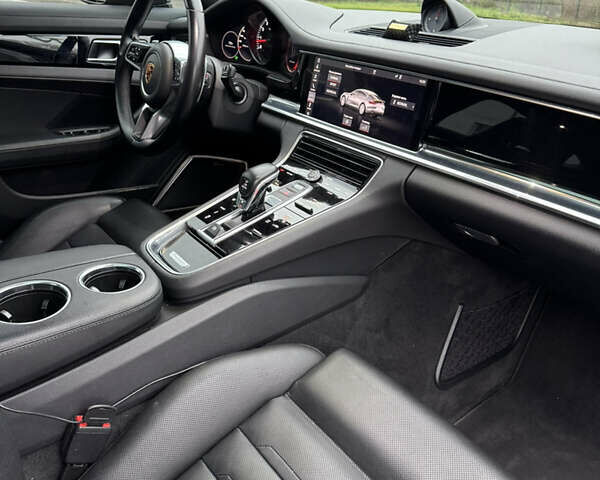 Черный Порше Панамера, объемом двигателя 2.9 л и пробегом 178 тыс. км за 49000 $, фото 31 на Automoto.ua