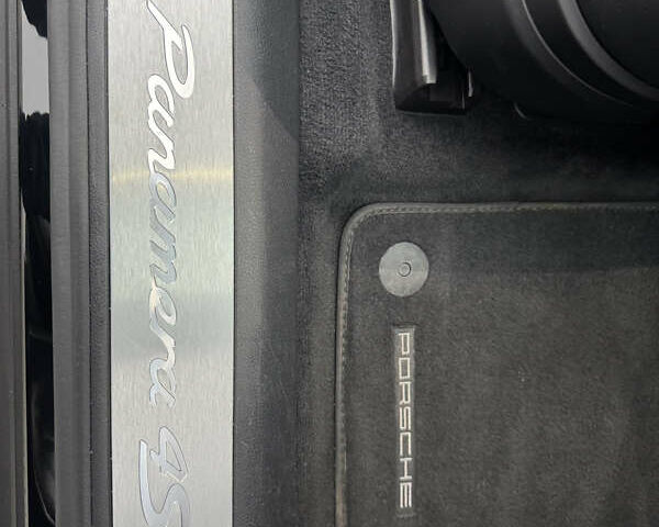 Черный Порше Панамера, объемом двигателя 2.9 л и пробегом 178 тыс. км за 49000 $, фото 30 на Automoto.ua