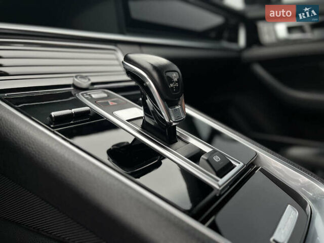 Черный Порше Панамера, объемом двигателя 3 л и пробегом 105 тыс. км за 48500 $, фото 29 на Automoto.ua