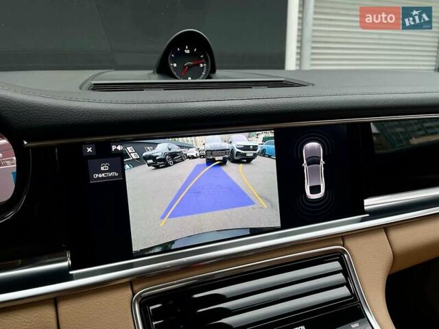 Чорний Порше Panamera, об'ємом двигуна 3 л та пробігом 95 тис. км за 61900 $, фото 47 на Automoto.ua