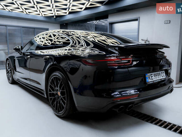 Черный Порше Панамера, объемом двигателя 2.89 л и пробегом 66 тыс. км за 82000 $, фото 3 на Automoto.ua