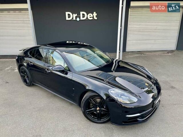 Чорний Порше Panamera, об'ємом двигуна 3 л та пробігом 95 тис. км за 61900 $, фото 15 на Automoto.ua