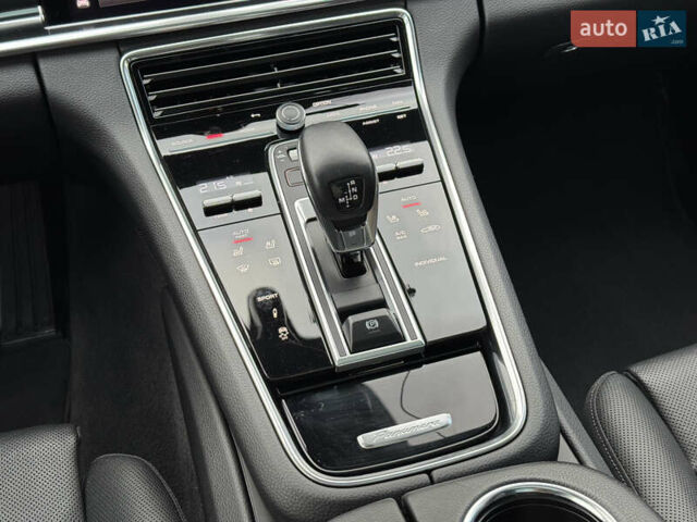 Чорний Порше Panamera, об'ємом двигуна 2.9 л та пробігом 37 тис. км за 89000 $, фото 19 на Automoto.ua