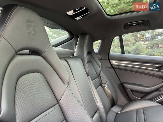 Чорний Порше Panamera, об'ємом двигуна 2.9 л та пробігом 37 тис. км за 89000 $, фото 14 на Automoto.ua