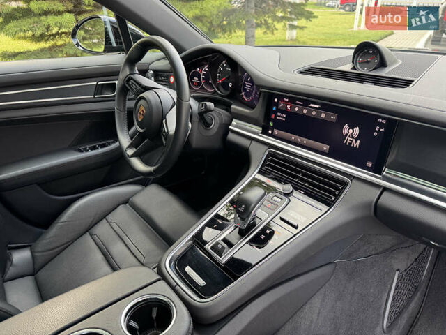Чорний Порше Panamera, об'ємом двигуна 2.9 л та пробігом 37 тис. км за 89000 $, фото 26 на Automoto.ua
