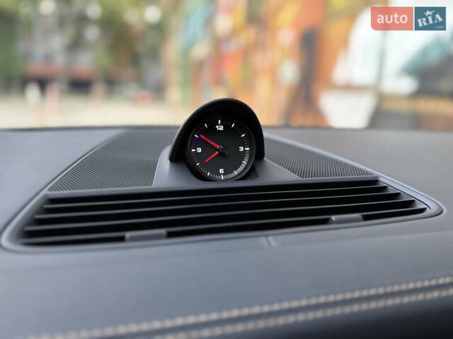 Черный Порше Панамера, объемом двигателя 2.89 л и пробегом 35 тыс. км за 94800 $, фото 26 на Automoto.ua