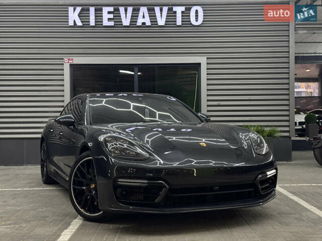 Черный Порше Панамера, объемом двигателя 4 л и пробегом 85 тыс. км за 97000 $, фото 2 на Automoto.ua