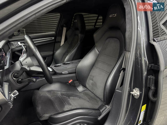 Черный Порше Панамера, объемом двигателя 4 л и пробегом 85 тыс. км за 97000 $, фото 43 на Automoto.ua