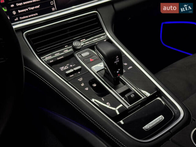 Черный Порше Панамера, объемом двигателя 4 л и пробегом 85 тыс. км за 97000 $, фото 37 на Automoto.ua