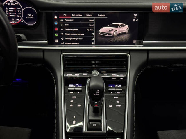 Черный Порше Панамера, объемом двигателя 4 л и пробегом 85 тыс. км за 97000 $, фото 23 на Automoto.ua