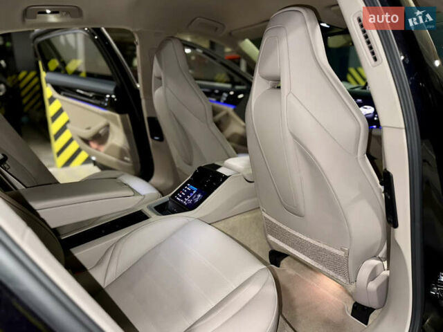 Чорний Порше Panamera, об'ємом двигуна 2.89 л та пробігом 25 тис. км за 155000 $, фото 35 на Automoto.ua