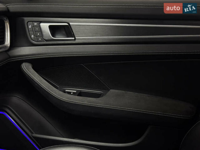 Черный Порше Панамера, объемом двигателя 4 л и пробегом 85 тыс. км за 97000 $, фото 38 на Automoto.ua