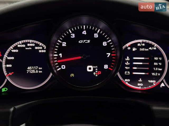 Черный Порше Панамера, объемом двигателя 4 л и пробегом 85 тыс. км за 97000 $, фото 31 на Automoto.ua