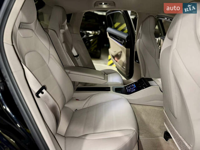 Чорний Порше Panamera, об'ємом двигуна 2.89 л та пробігом 25 тис. км за 155000 $, фото 32 на Automoto.ua