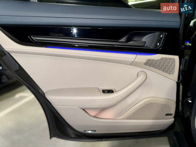 Чорний Порше Panamera, об'ємом двигуна 2.89 л та пробігом 25 тис. км за 155000 $, фото 31 на Automoto.ua